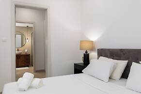 Stylish 1BR APT with Terrace