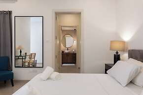 Stylish 1BR APT with Terrace