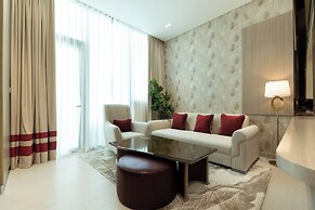 Modern Luxury Apartment - Balcony Pool