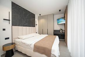 Break penthouse -three bedroom apartment