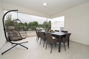 Break penthouse -three bedroom apartment