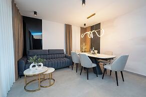 Break penthouse -three bedroom apartment
