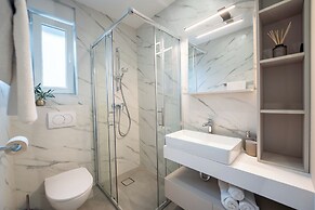 Break penthouse -three bedroom apartment