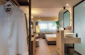 Enorme Epavli Urban Living