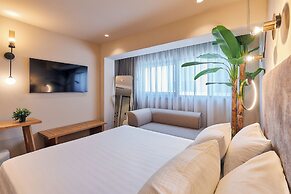 Enorme Epavli Urban Living