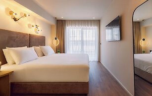 Enorme Epavli Urban Living