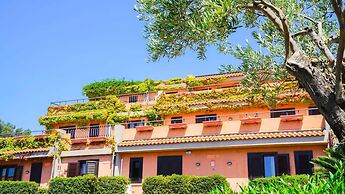 Aura Club Porto Rhoca