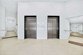 Apartment with Balcony & Parking Perth