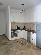 Panoramic Sea View 2BDR Apartment
