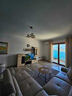 Panoramic Sea View 2BDR Apartment