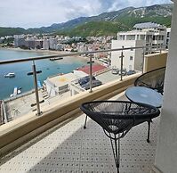 Panoramic Sea View 2BDR Apartment