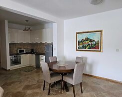 Panoramic Sea View 2BDR Apartment