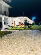 ASAI surf inn Arugambay