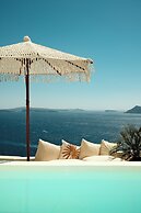 Anemos Caldera Oia