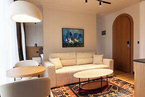 PRI ApartHotel