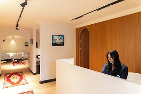 PRI ApartHotel