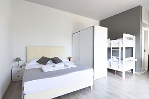 Great Alexander Suites