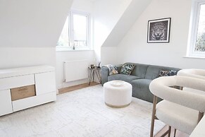 The Lily Suite in Berkshire