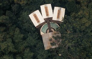 Nirata Treehouse Kintamani