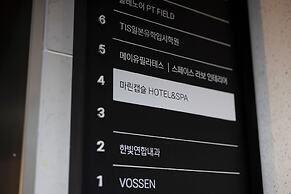 Haeundae Marine Capsule Hotel & Spa