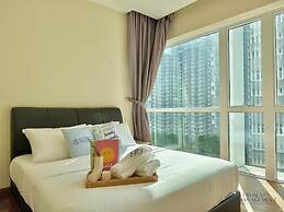 Medini Signature Legoland By Stayrene