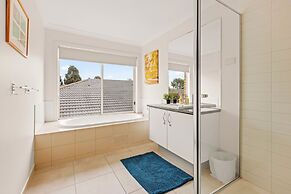 StayAU Modern Sanctuary Mins Ct&Airport