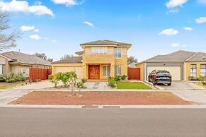 StayAU Modern Sanctuary Mins Ct&Airport