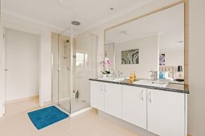 StayAU Modern Sanctuary Mins Ct&Airport