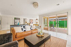 StayAU Modern Sanctuary Mins Ct&Airport