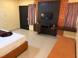 Elim Resorts