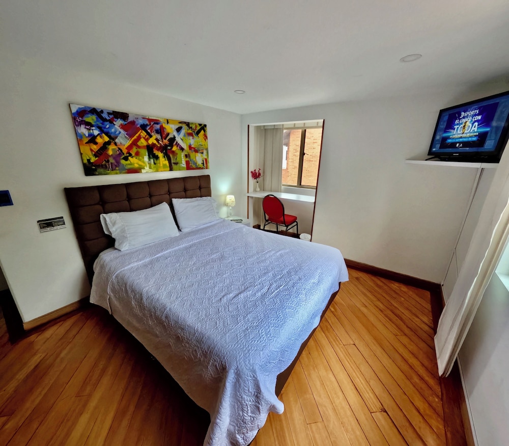HOTEL CASA IRIS