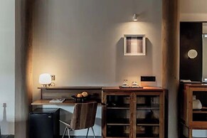 Dali Ancient City Xishan Designer Hotel