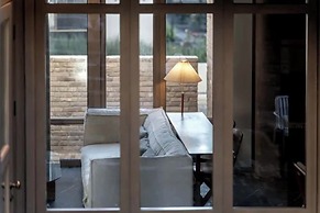 Dali Ancient City Xishan Designer Hotel