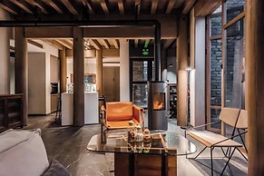 Dali Ancient City Xishan Designer Hotel