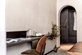 Dali Ancient City Xishan Designer Hotel