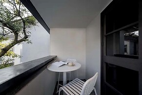 Dali Ancient City Xishan Designer Hotel