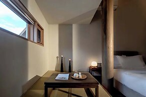 Dali Ancient City Xishan Designer Hotel