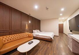 M Place Hotel Guwol-dong