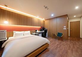 M Place Hotel Guwol-dong