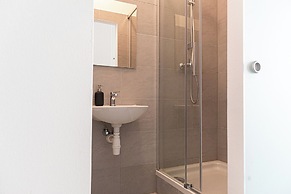Near AKH 2 Apartments For Groups