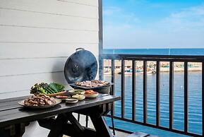 Uljin Sea and Moment Pension