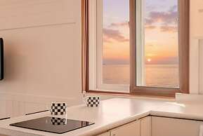 Uljin Sea and Moment Pension