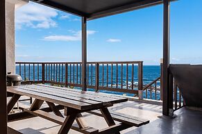 Uljin Sea and Moment Pension