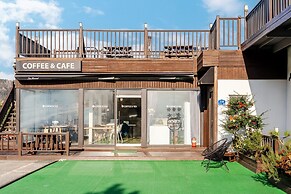 Uljin Sea and Moment Pension