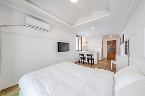 Uljin Sea and Moment Pension