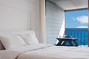 Uljin Sea and Moment Pension