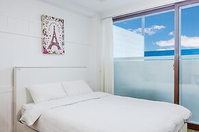 Uljin Sea and Moment Pension