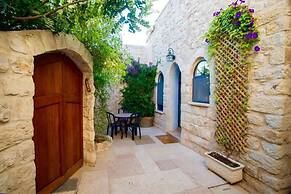 Artist Quarter Guesthouse B&B