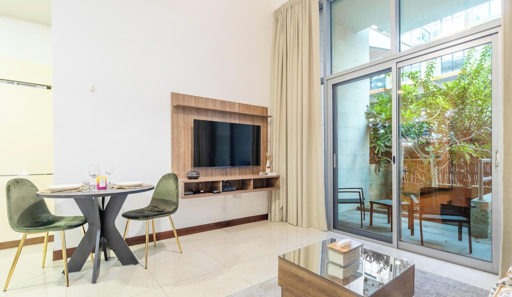Manzil - Studio in JVC near Circle Mall