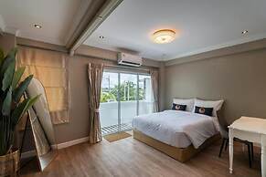 RQ Timeless Phuket Old Town